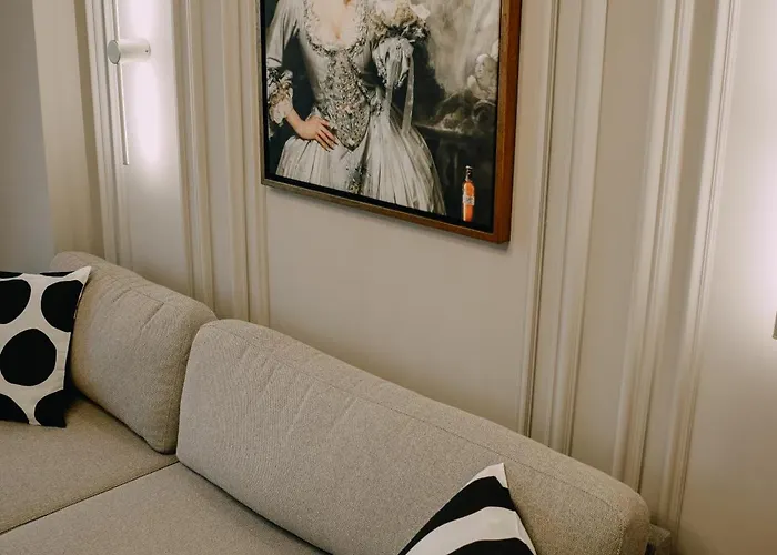 Downtown Unirii Square Apartment *